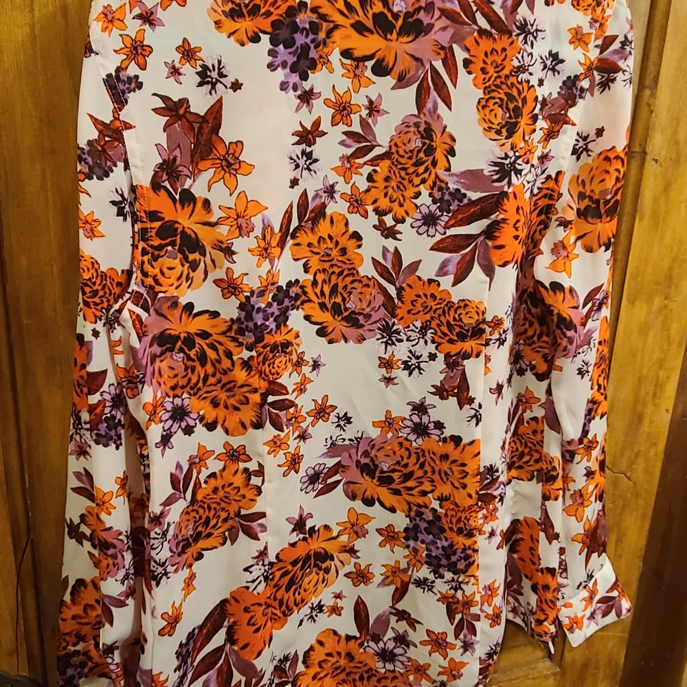 Guess blouse - Picture 3 of 3